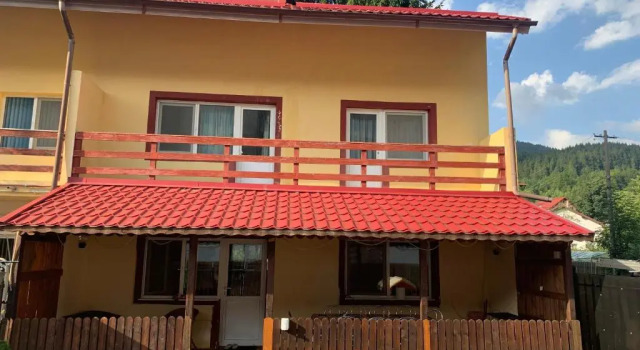 Vila Andra, Забронировать Отель Отели Прахова с парковкой, Парковка