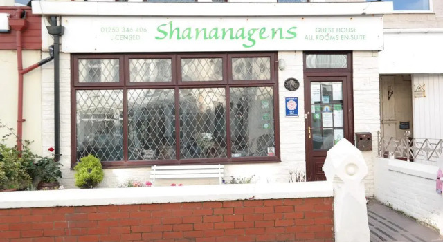 Shananagens Guesthouse, Varaa Hotelli Blackpool Lancashire