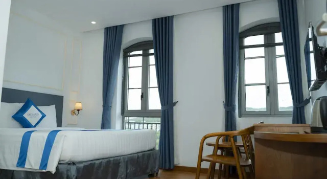 Двухместный номер Deluxe с видом на окрестности Oceanis Hotel