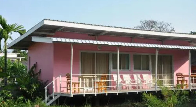 Ban Suan Luang Rin