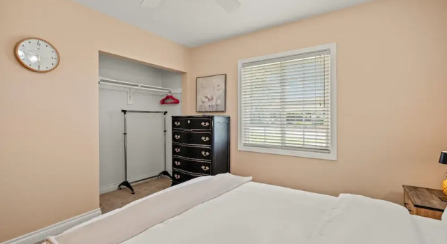 Private Room With Shared Bathroom, Book Vacation Home Los Angeles Los Angeles Metropolitan Area
