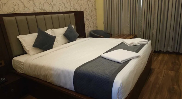 Номер Deluxe с балконом SN Blue Hotel