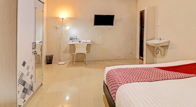 Номер Deluxe OYO 91022 STeZe Homestay Syariah
