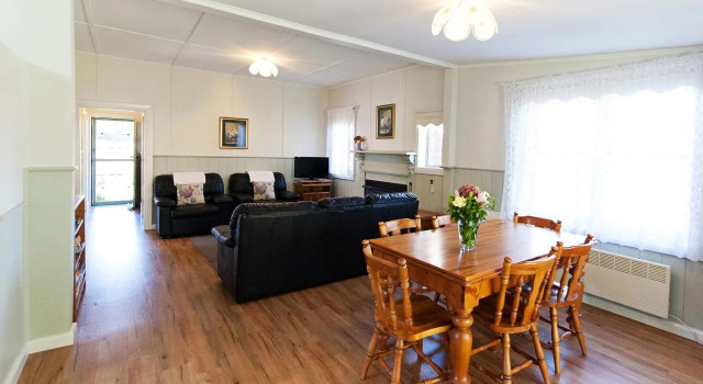Country Gate Cottages, Prenota Hotel Elevated Plains Victoria