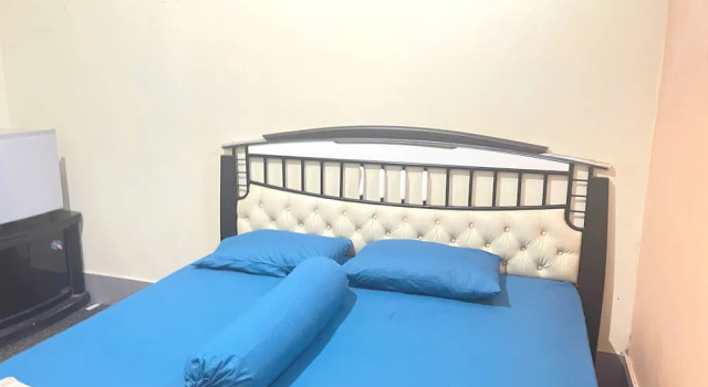 Hotel O Wisma Alam Syariah Near PLN GARDU INDUK MAMUJU, Book Hotel Hotels in Sulawesi with Parking, Parking