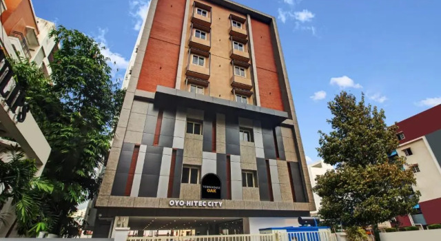 Super OYO Townhouse OAK Oyo Hitec City, Rezerwuj Hotel Kondapur 