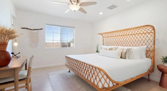 Golden Desert Ranch - Hot Tub, Fire Pit And Bbq! 3 Bedroom Home by RedAwning, Забронировать Дом для отпуска Джошуа-Три Joshua Tree National Park