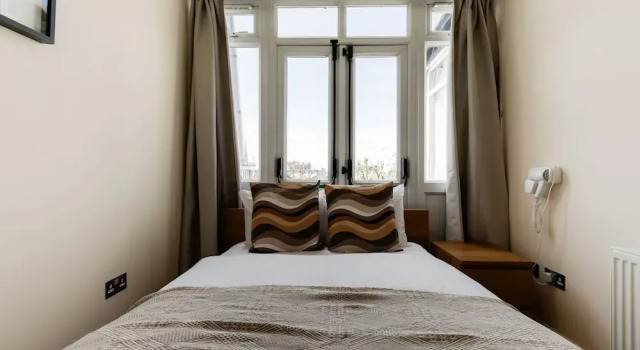 Апартаменты Deluxe Warm Apartments in Queensway