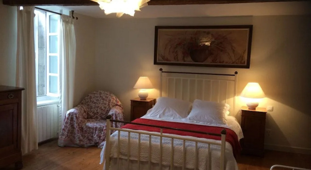 Maison Cadet, Rezervovat Hotel Hotely v Mauleon-Barousse s parkováním, Parkování