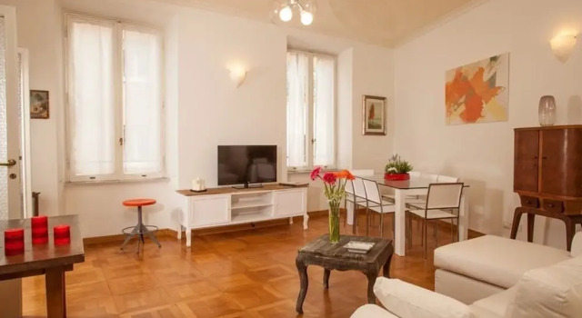 Casavignoni elegant 3BR home near to Spanish step, Забронировать Отель Отели Рима с парковкой, рядом с Pincian Hill, Парковка