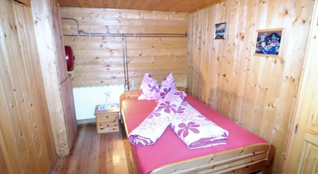 Spacious Chalet with Sauna near Ski Area in Wolfsberg, Book Chalet Hotels in Preims with Parking, Parking