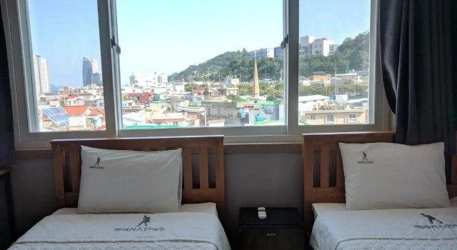 Трёхместный номер Standard с видом на город Backpackers In Yeosu