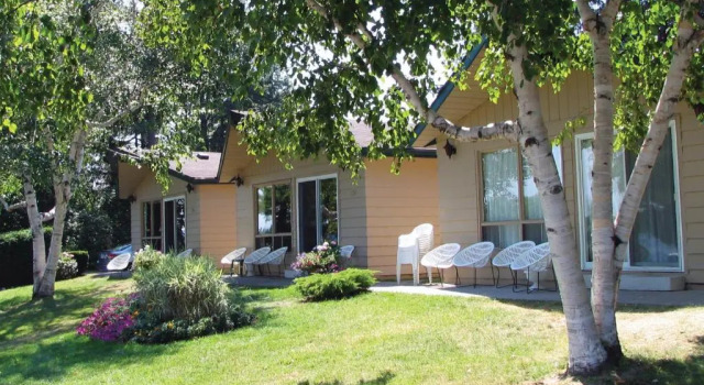 Шале The Glen House Resort