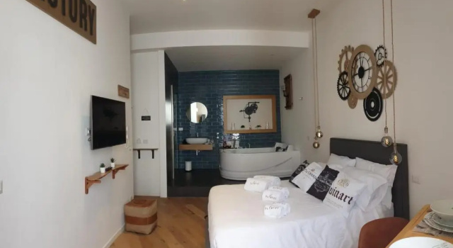 Olympus Luxury Suites, Buchen Sie Hotel Mola di Bari Metropolitanstadt Bari