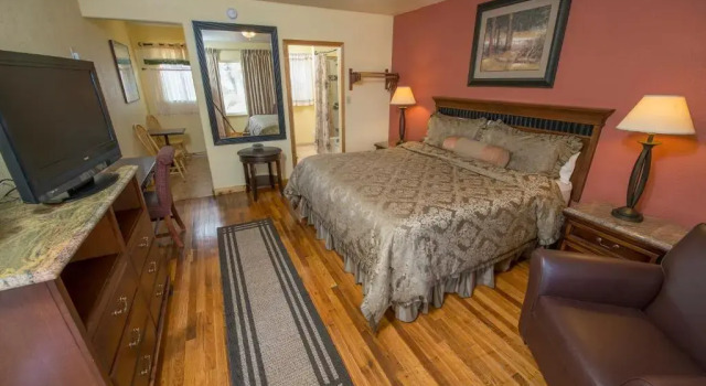Studio Rainbow Lodge and Inn