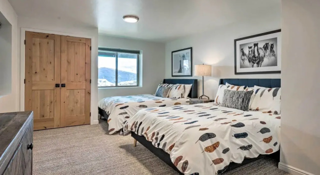 Коттедж Luxe Mountain Cabin w/ Spa, 6 Mi to Park City!