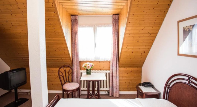 Hôtel Résidence Cité-Verdaine, Забронировать Отель Отели Женевы 3 звезды, рядом с Площадь Бур-де-Фур, 3*