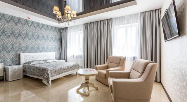 Полулюкс Hotel Premier