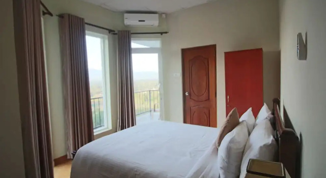 Полулюкс с балконом и с видом на горы Villa Arunalu Kandy