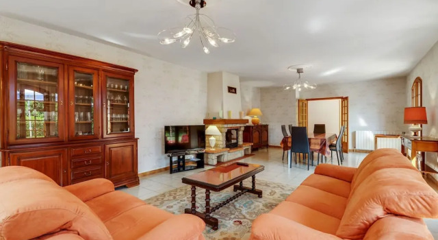 Beautiful villa with private garden in Pineuilh, Réserver Villa Pineuilh 