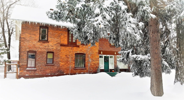 Bunk & Brew Historic Lucas House - Hostel, 预订 青年旅舍 本德 巴彻勒