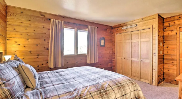 1 Mi to Granby Ranch: Family-friendly Cabin!