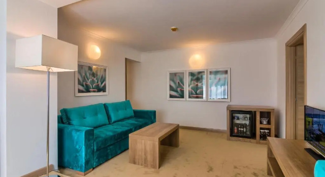 O podwyższonym standardzie suite Hotel Saturn