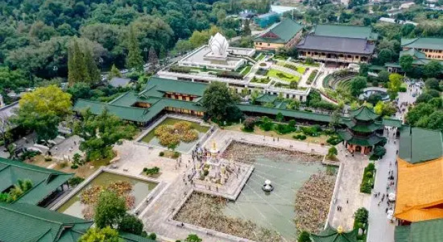 Floral Hotel·Shanshui Talk Hotel (Lushan Donglin Temple Store), Rezerwuj Hotel Jiujiang Jiangxi
