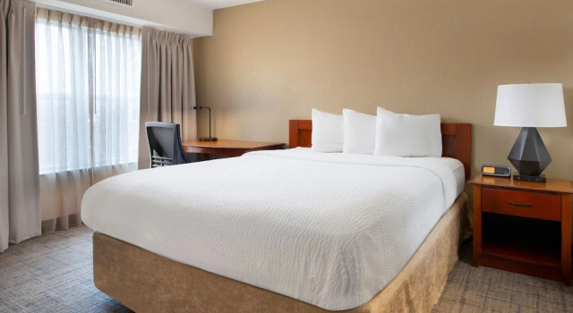 Люкс Residence Inn by Marriott Rogers