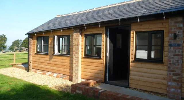 Коттедж White House Farm Cottages