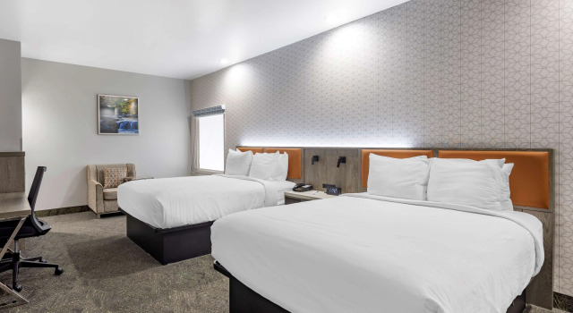 Четырёхместный номер Standard Best Western Plus Apple Valley Lodge Pigeon Forge