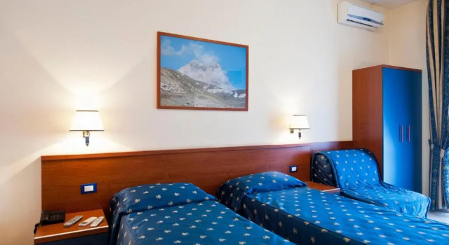 Standard Kolmen hengen huone 4 Pini Hotel