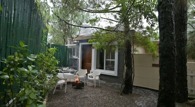 Люкс Royal с 2 комнатами с балконом Jungle Lodge Resort & Spa