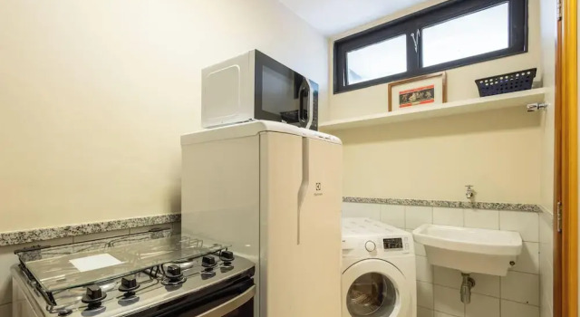 Апартаменты Modern apt in Sudoeste w/ A/C & Wi-fi Cls0101
