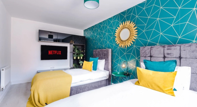 5 Bed House Manchester by MCR Dens, Varaa Lomakoti Mökit kohteessa Merseyside, Mökki