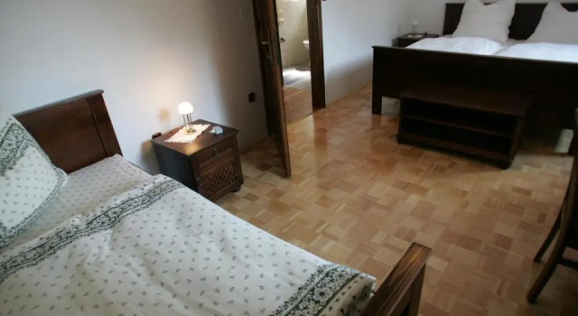 Трёхместный номер Classic Farm Stay Frank Ozmec Wine and Glamping estate