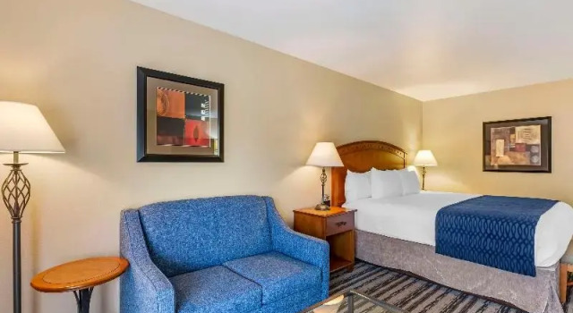 Номер Standard с балконом Best Western Sunset Inn