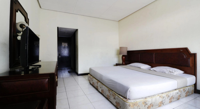 Standard Doppel Zimmer Istana Hotel Bandung Mitra RedDoorz