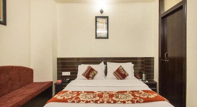 OYO 447 Hotel Rockland, Забронировать Отель Отели штата Раджастхана 3 звезды, 3*