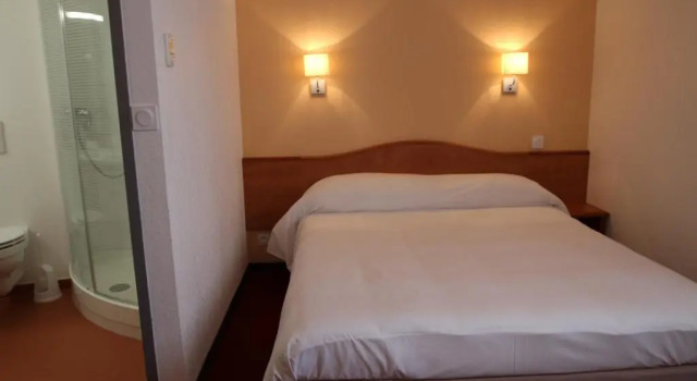 Двухместный номер Standard Brit Hotel Confort Villeneuve Sur Lot