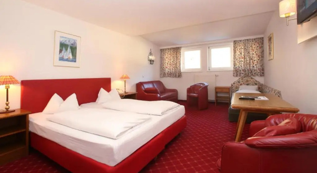 Трёхместный номер Hotel Lukashansl