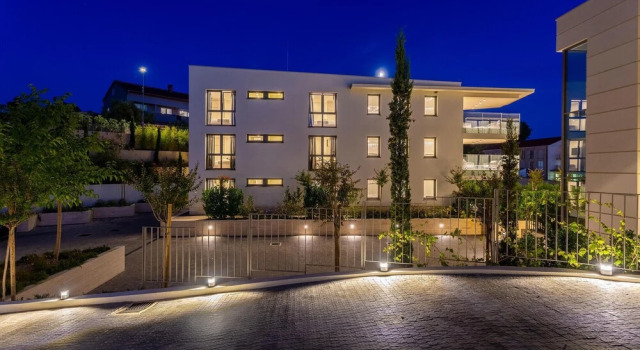 Beautiful Apartment in Krk With Outdoor Swimming Pool, Wifi and 3 Bedrooms, Забронировать Апартаменты/квартира Апартаменты Крка, рядом с Krk Harbour, Апартаменты/квартира