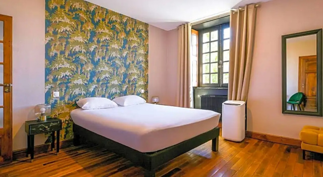Номер Superior с видом на сад ibis Styles Dijon Sud Domaine De Beauregard