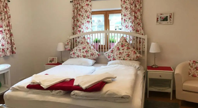 Апартаменты с 2 комнатами Ferienwohnung Magdalena - ruhig, zentral, schöne Sonnenterrasse