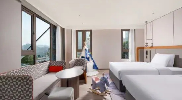 Двухместный номер Standard с видом на реку Holiday Inn Express Chongqing Ciqikou Ancient Town by IHG