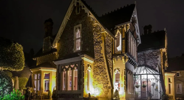 Cotford Hotel