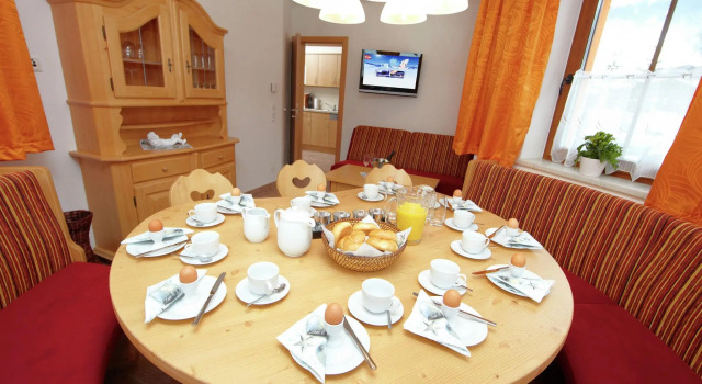 Luxurious Holiday Home in Saalbach-Hinterglemm with Sauna