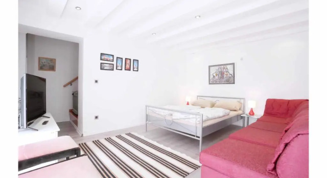 Sarajevo Apartments No.5, Забронировать Апартаменты/квартира Сараево Сараевский кантон, рядом с Спортивно-культурный центр «Скендерия»