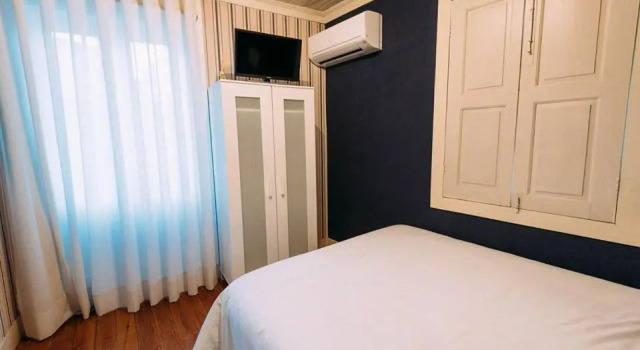 CTR Guest House, Забронировать Гостевой дом Отели Гимарайнш с парковкой, рядом с Igreja de São Gualter, Парковка