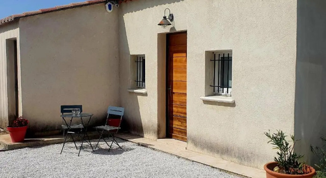 Coquet 2 pièces au calme avec piscine (2/4 pers), Đặt Khách sạn Fontvieille Alpilles